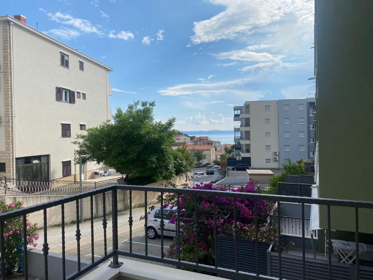 Modern New In * Makarska