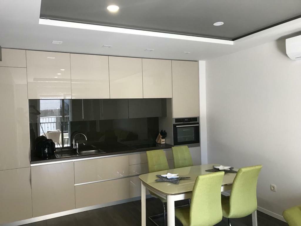 Apartment Modern New In Makarska